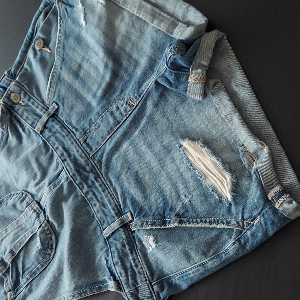 Hollister